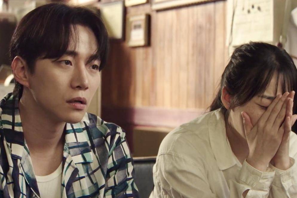 Kang Tae Poong (Lee Jun Ho) dan Oh Mi Seon (Kim Min Ha) dalam drakor Typhoon Family