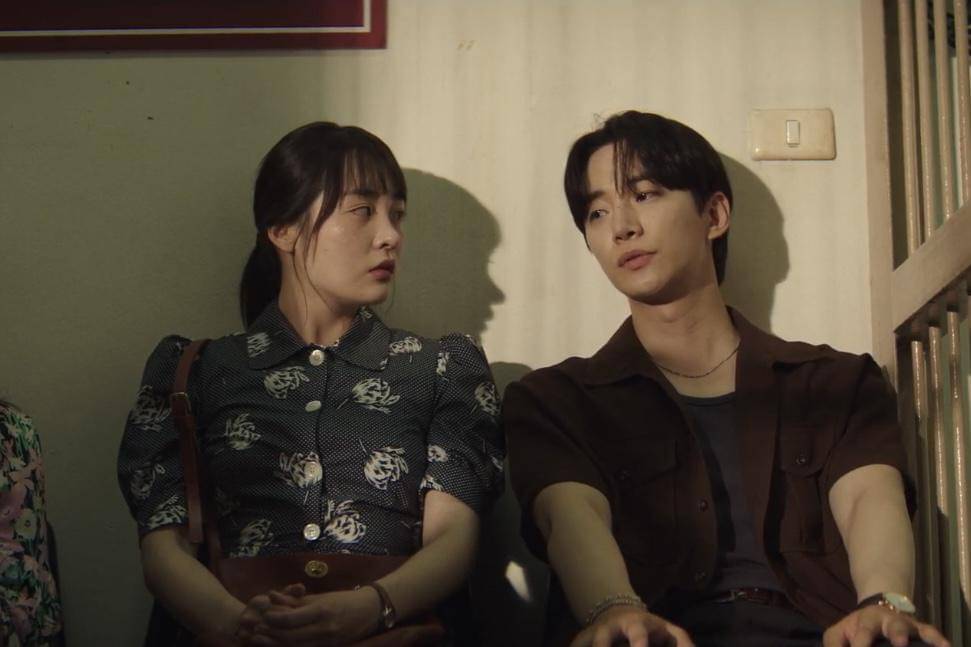 Oh Mi Seon (Kim Min Ha) dan Kang Tae Poong (Lee Jun Ho) dalam drakor Typhoon Family 