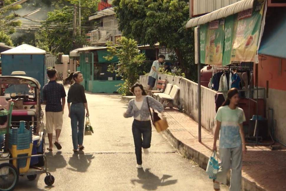 Oh Mi Seon (Kim Min Ha) dalam drakor Typhoon Family 