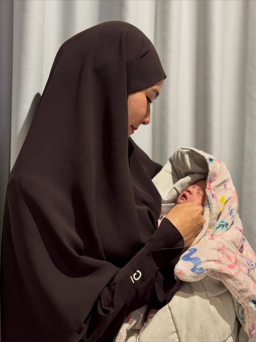 Zaskia Adya Mecca sambut keponakan baru