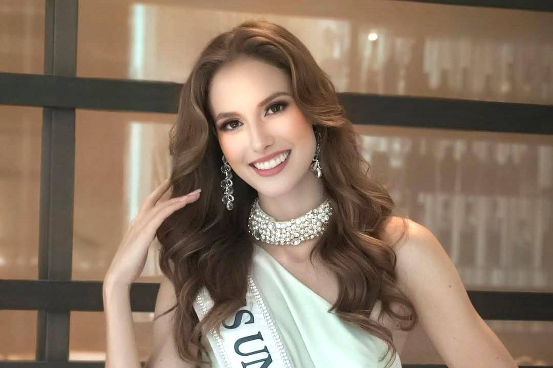potret Yessica Hausermann, Miss Universe Bolivia 2025