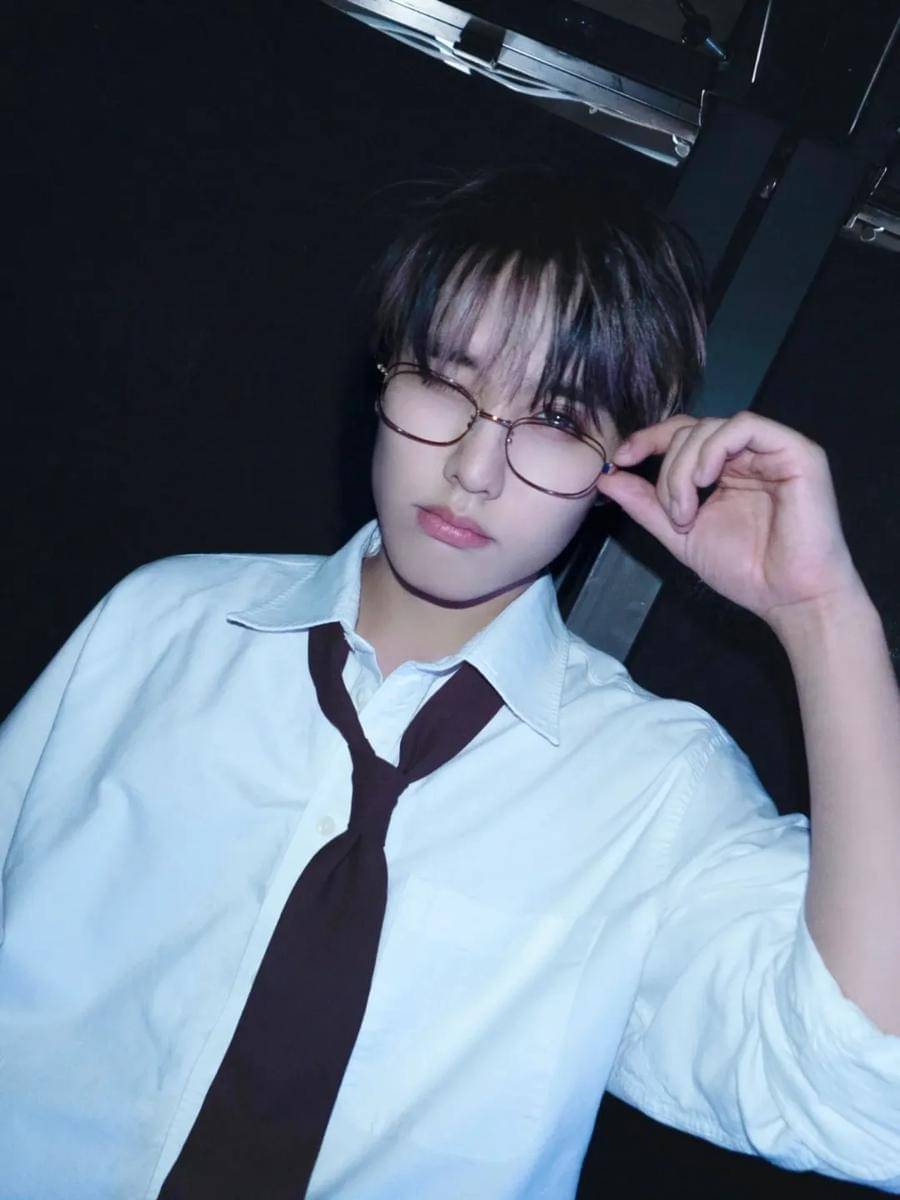 Jacob THE BOYZ (instagram.com/jakeyjbae)