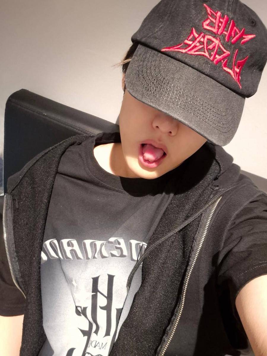 Jacob THE BOYZ (instagram.com/jakeyjbae)