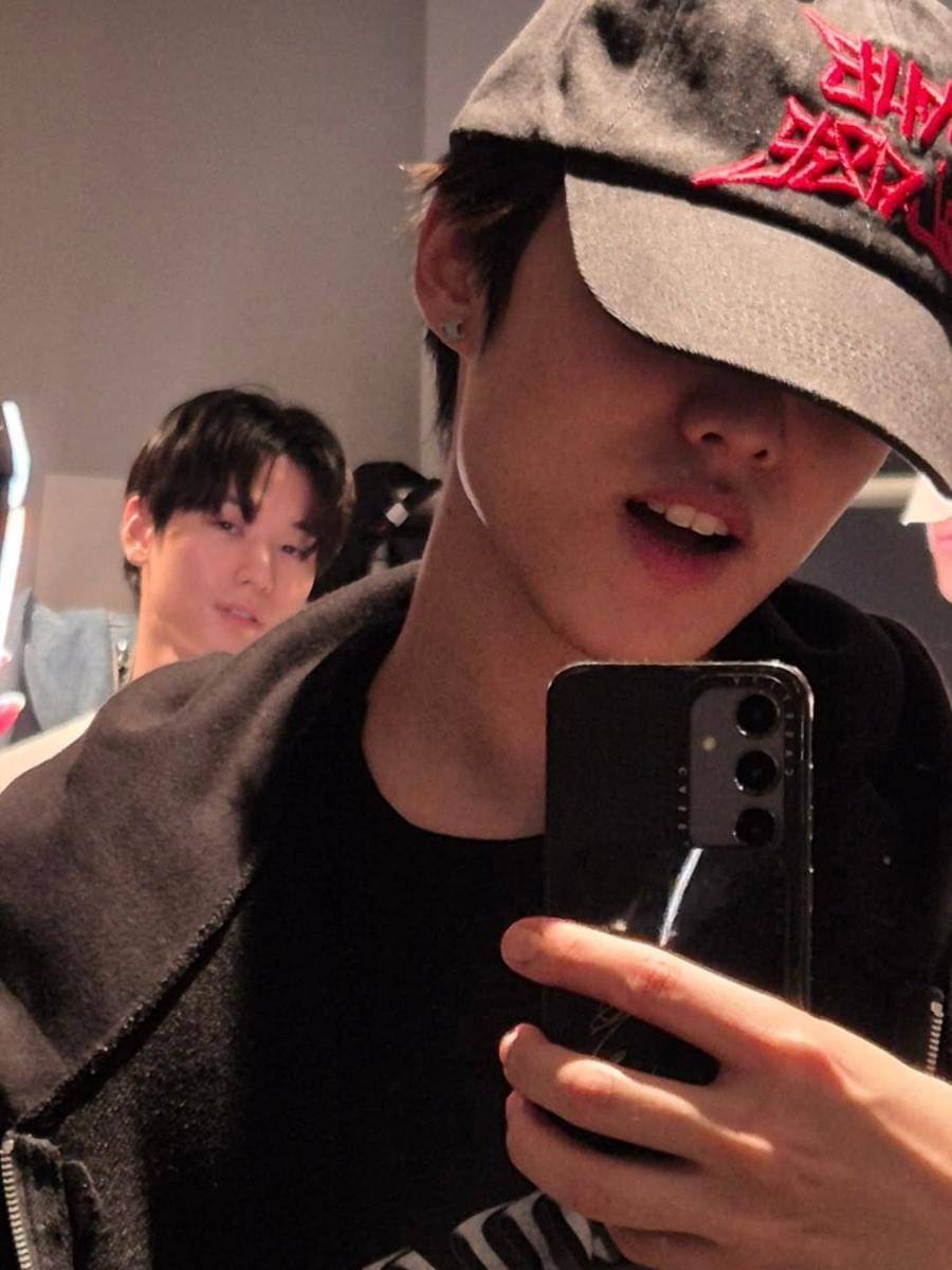 Jacob THE BOYZ (instagram.com/jakeyjbae)