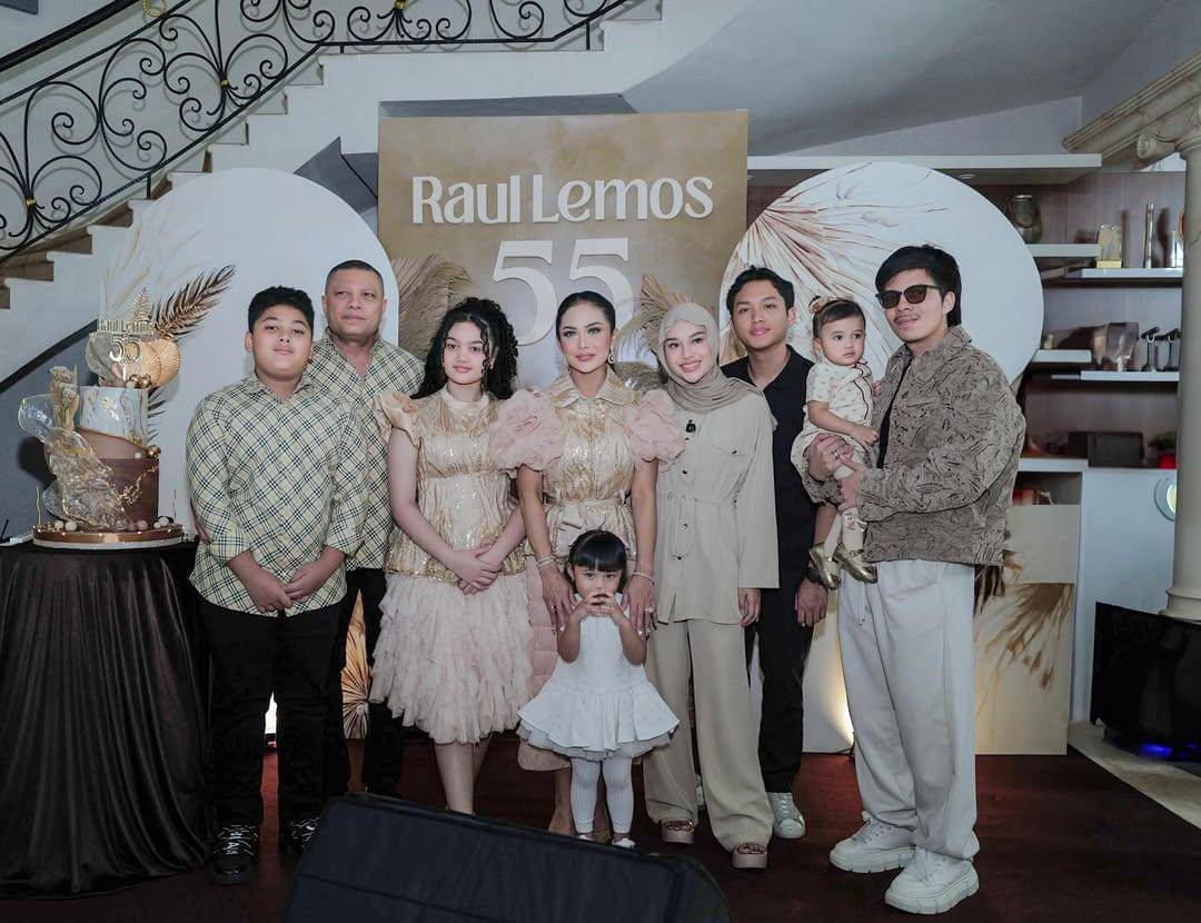 Gaya Keluarga Krisdayanti Sepanjang Tahun 2025