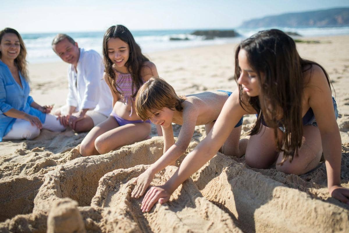 Ilustrasi liburan keluarga