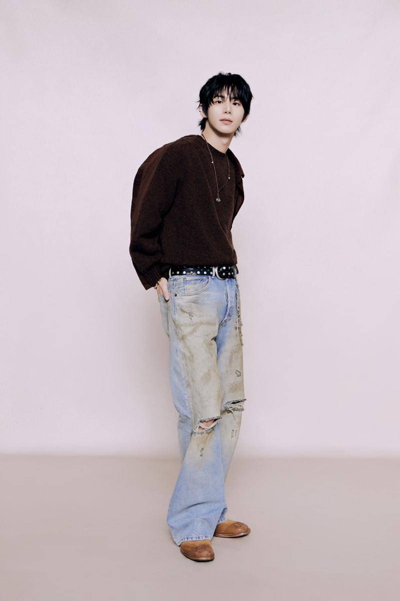 Outfit street style Jeongwoo AHOF