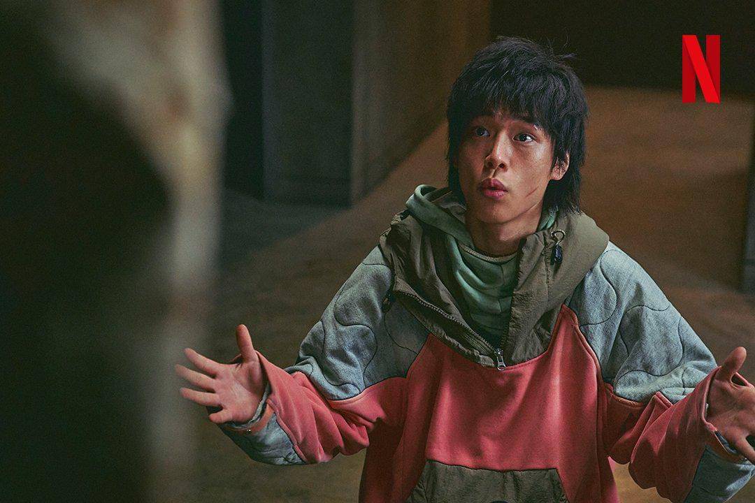 still cut Kang You Seok di drakor Black Knight