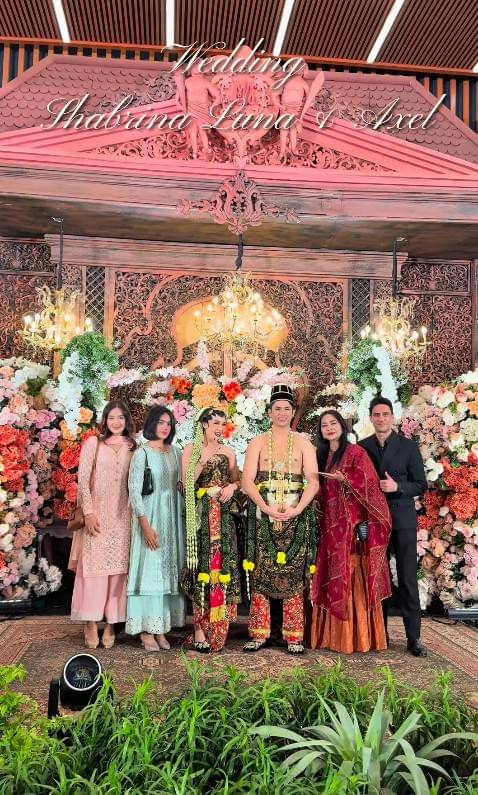 Artis di Pernikahan Shabrina Luna
