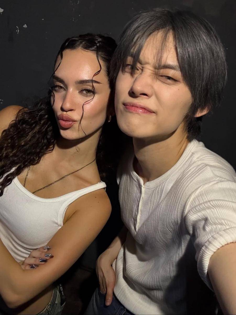 potret Yeonjun TXT dan Daniela KATSEYE