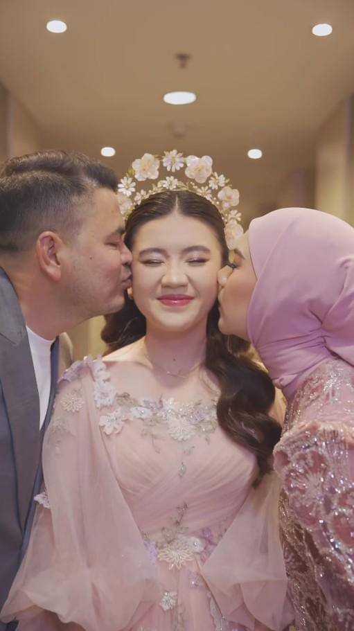 Pesta Ulang ke-21 Anak Sambung Irish Bella (instagram.com/_irishbella_)