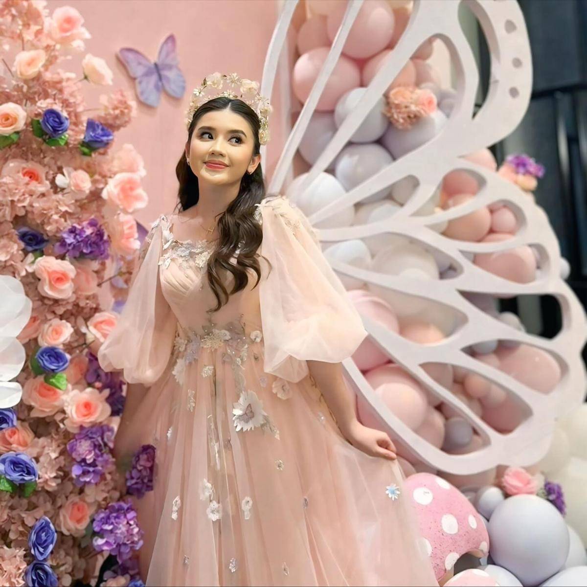 Pesta Ulang ke-21 Anak Sambung Irish Bella (instagram.com/_irishbella_)