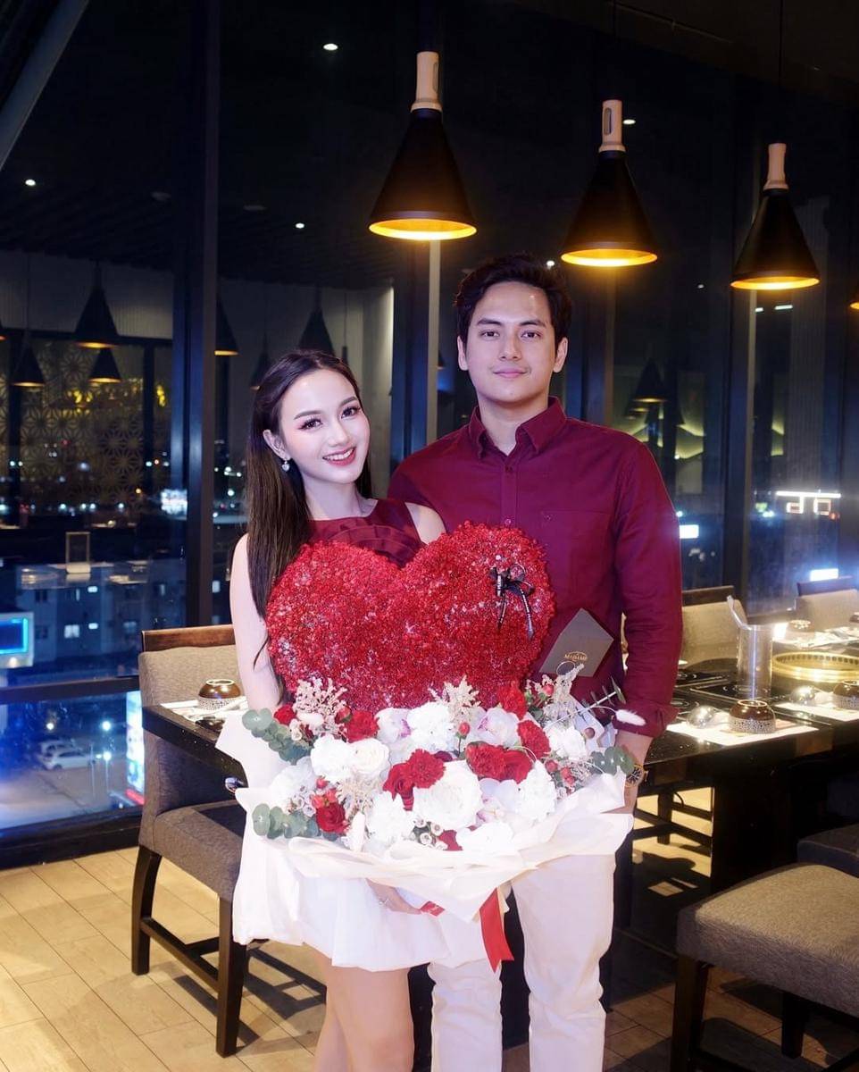 OOTD Couple Dinner ala Nanda Arsyinta dan Ardya