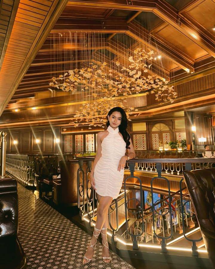 OOTD pemeran film Tak Kenal Maka Taaruf