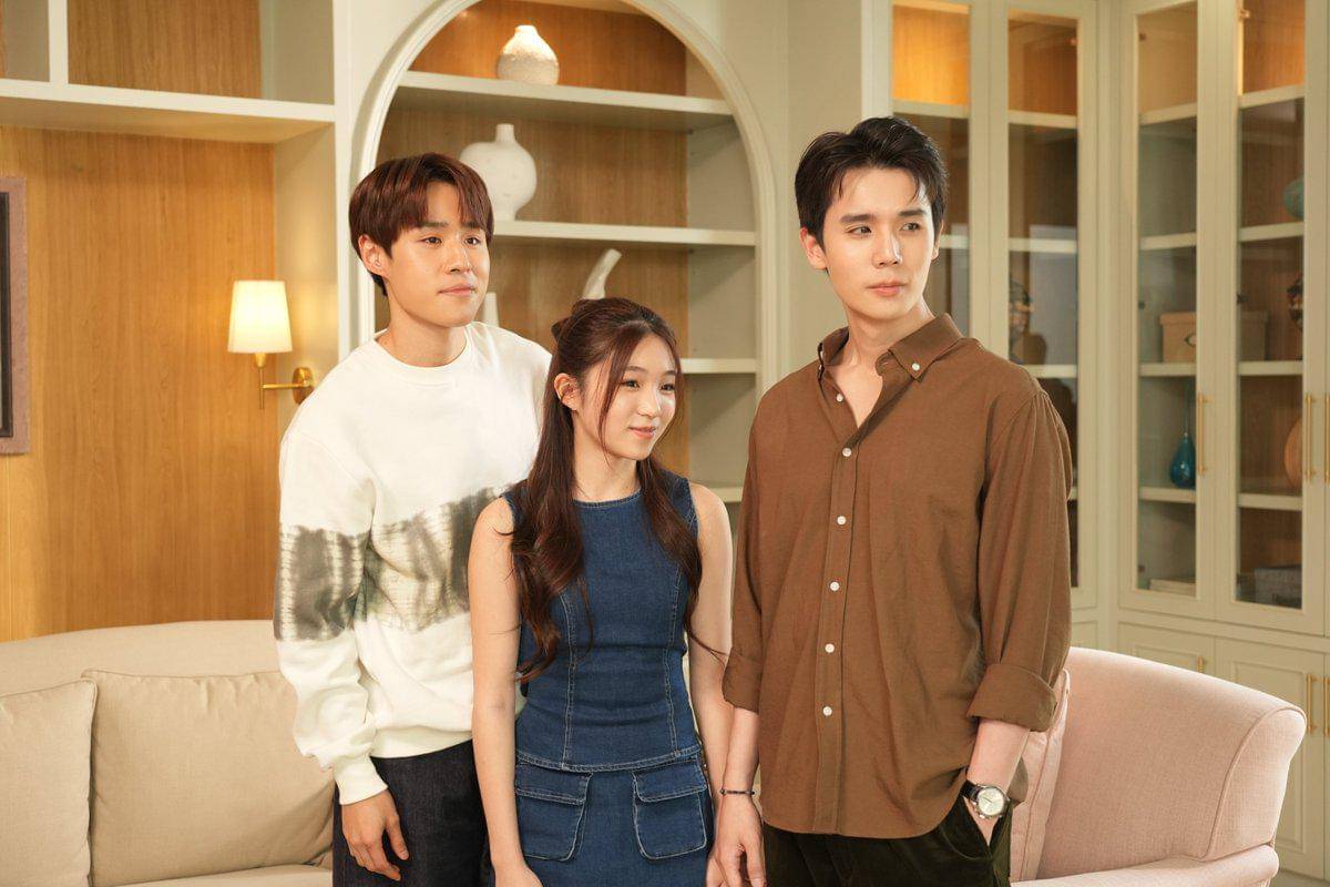 Acare dalam cuplikan My Magic Prophecy.