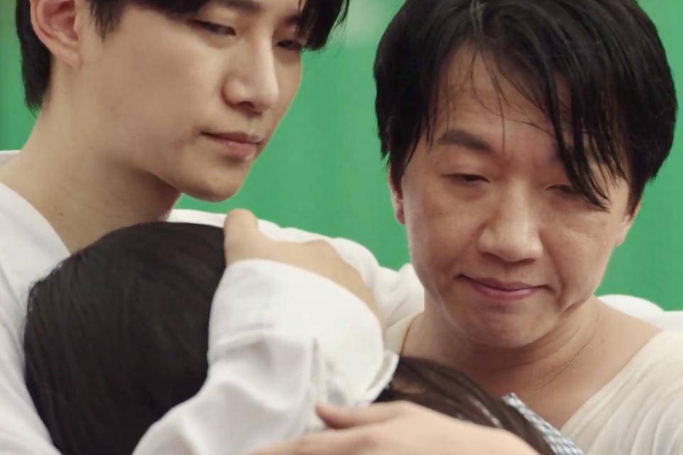 cuplikan drakor Typhoon Family