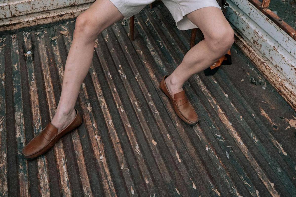 ilustrasi loafer pria