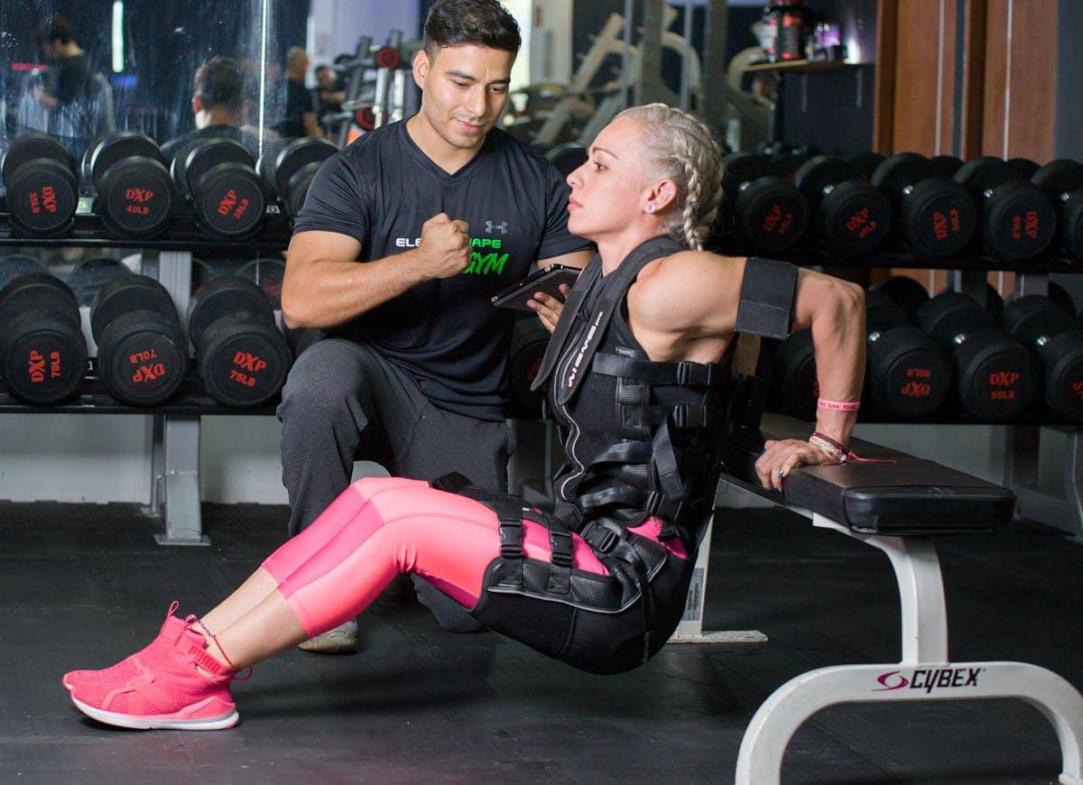 ilustrasi tricep dips