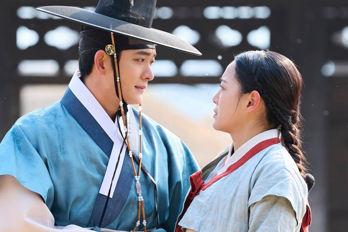 Still cut Moon River