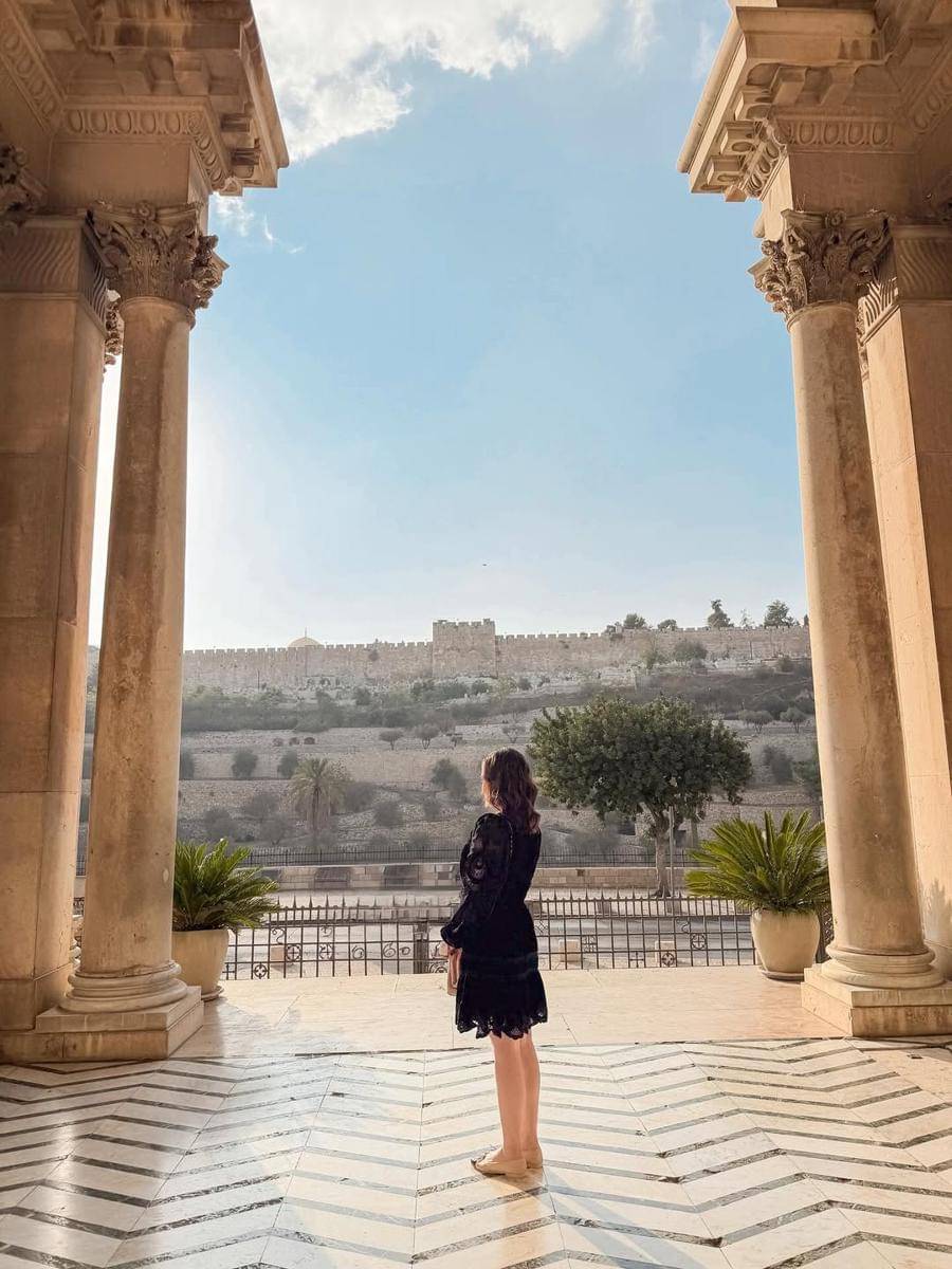 Shandy Aulia ke Kota Tua Yerusalem