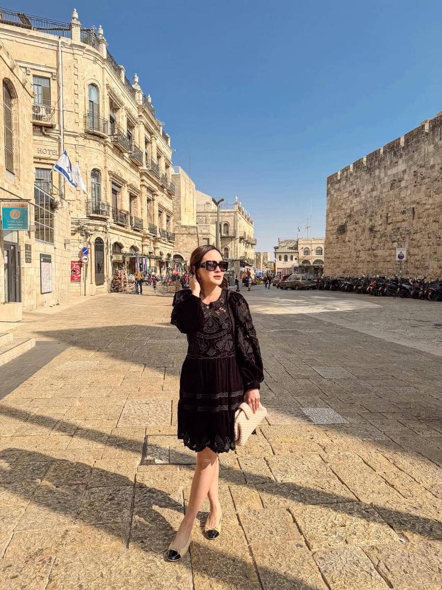 Shandy Aulia ke Kota Tua Yerusalem