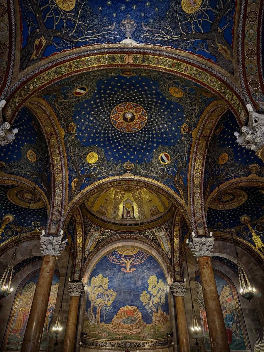 Shandy Aulia ke Kota Tua Yerusalem