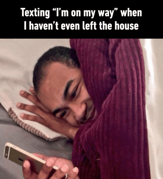 meme bilang lagi di jalan