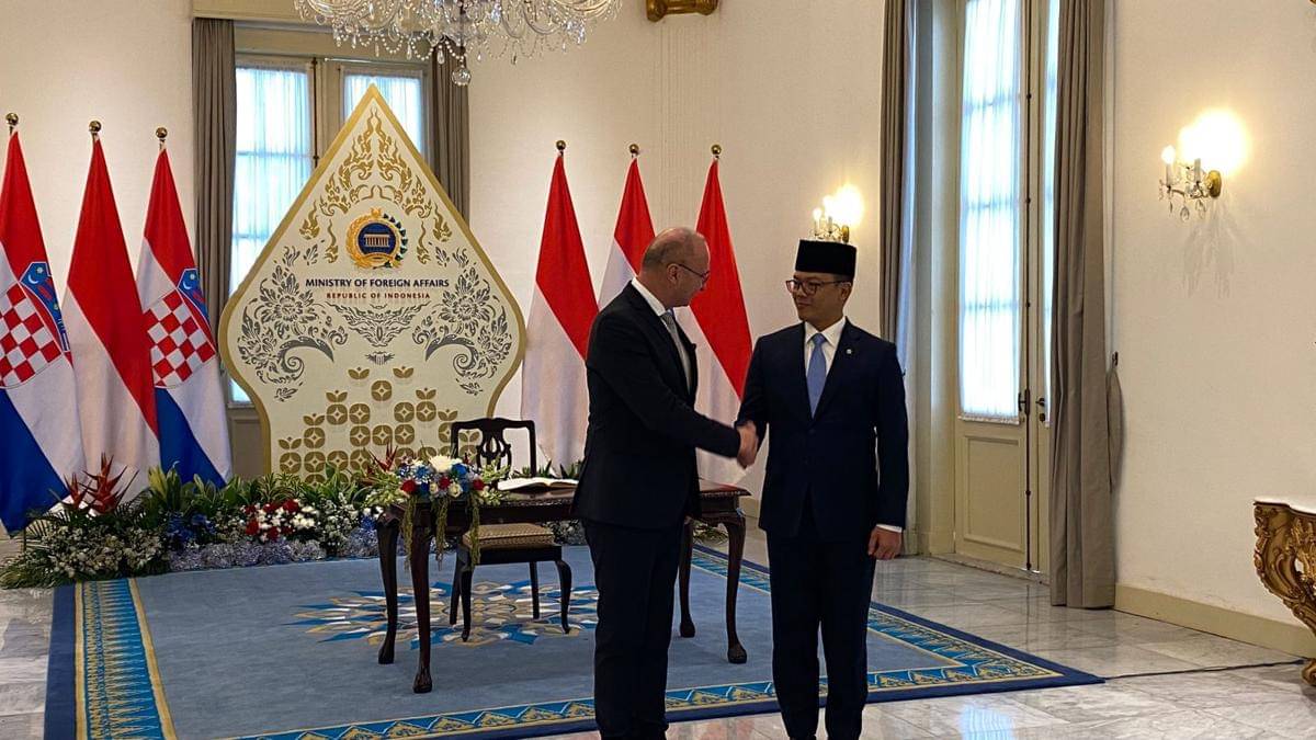 WhatsApp Image 2025-11-10 at 13.01.13 (1).jpeg