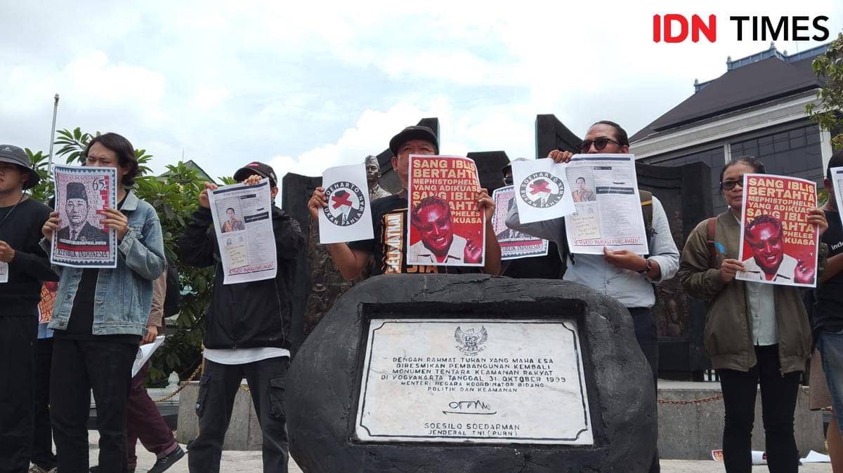 Aliansi Jogja Memanggil menolak keras pemberian gelar Pahlawan Nasional kepada Presiden ke-2 RI, Soeharto oleh Presiden Prabowo Subianto, Senin (10/11/2025).