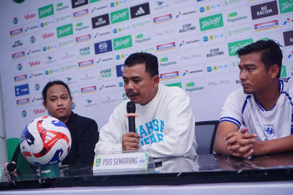 pelatih psis, ega raka galih