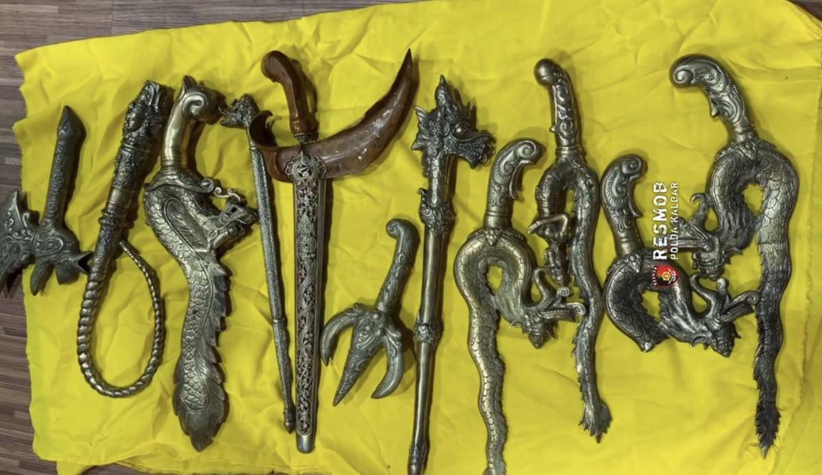 Barang bukti yang diamankan polisi. 