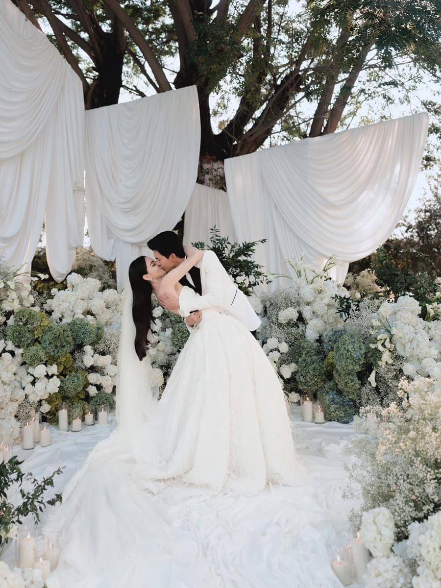 Dekorasi Pernikahan Mai Davika dan Ter Chantavit