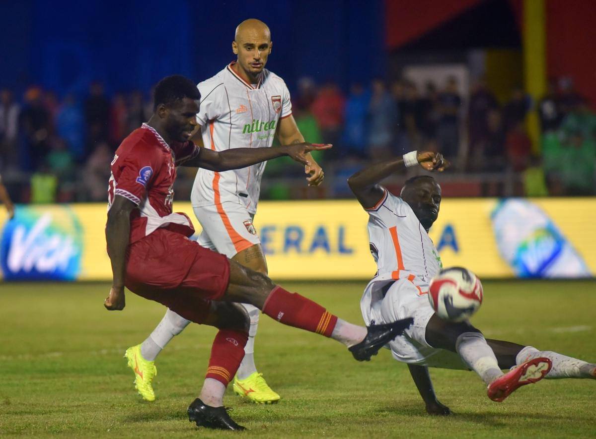 antarafoto-semen-padang-fc-dikalahkan-borneo-fc-samarinda-1762748589.jpg