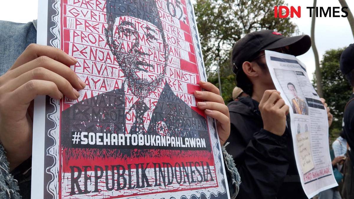 Aliansi Jogja Memanggil menolak keras pemberian gelar Pahlawan Nasional kepada Presiden ke-2 RI, Soeharto oleh Presiden Prabowo Subianto, Senin (10/11/2025)