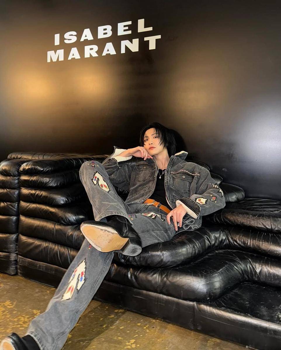 OOTD denim on denim ala Seonghwa ATEEZ