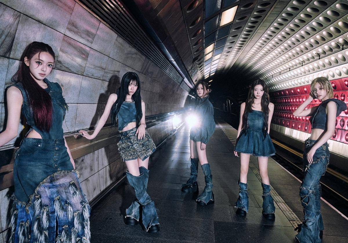 potret ITZY di mini album TUNNEL VISION