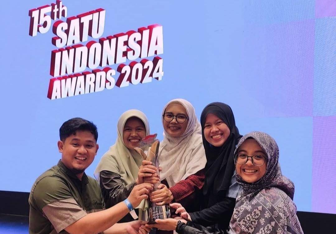 Hana Maulida dan tim Kakak Aman di acara 15th Satu Indonesia Awards 2024 