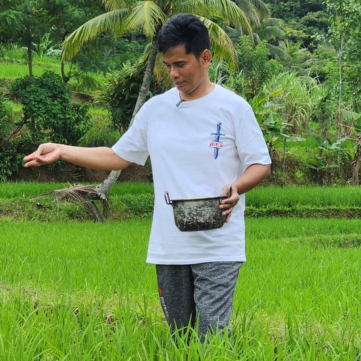 Ayah Lesti Kejora yang Aktif Bersawah (instagram.com/ayah_kejora)
