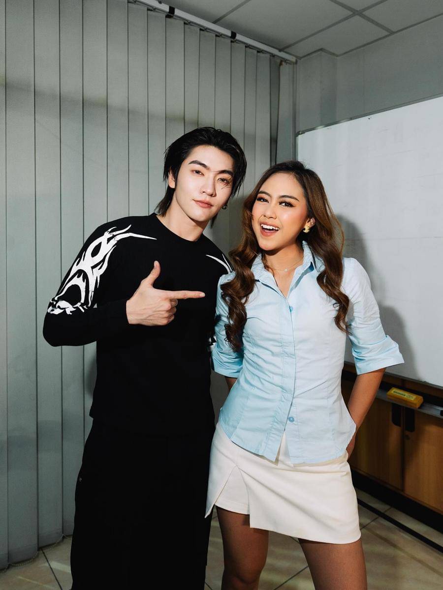 Sisca Saras nyanyi bareng Boss Chaikamon