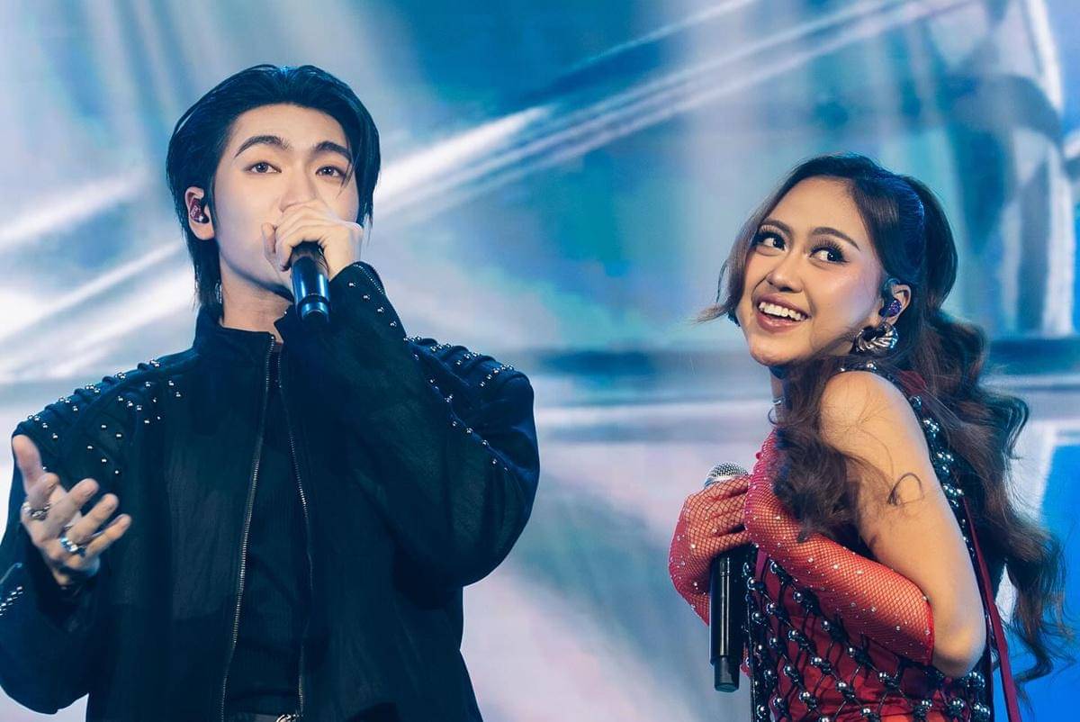 Sisca Saras nyanyi bareng Boss Chaikamon 