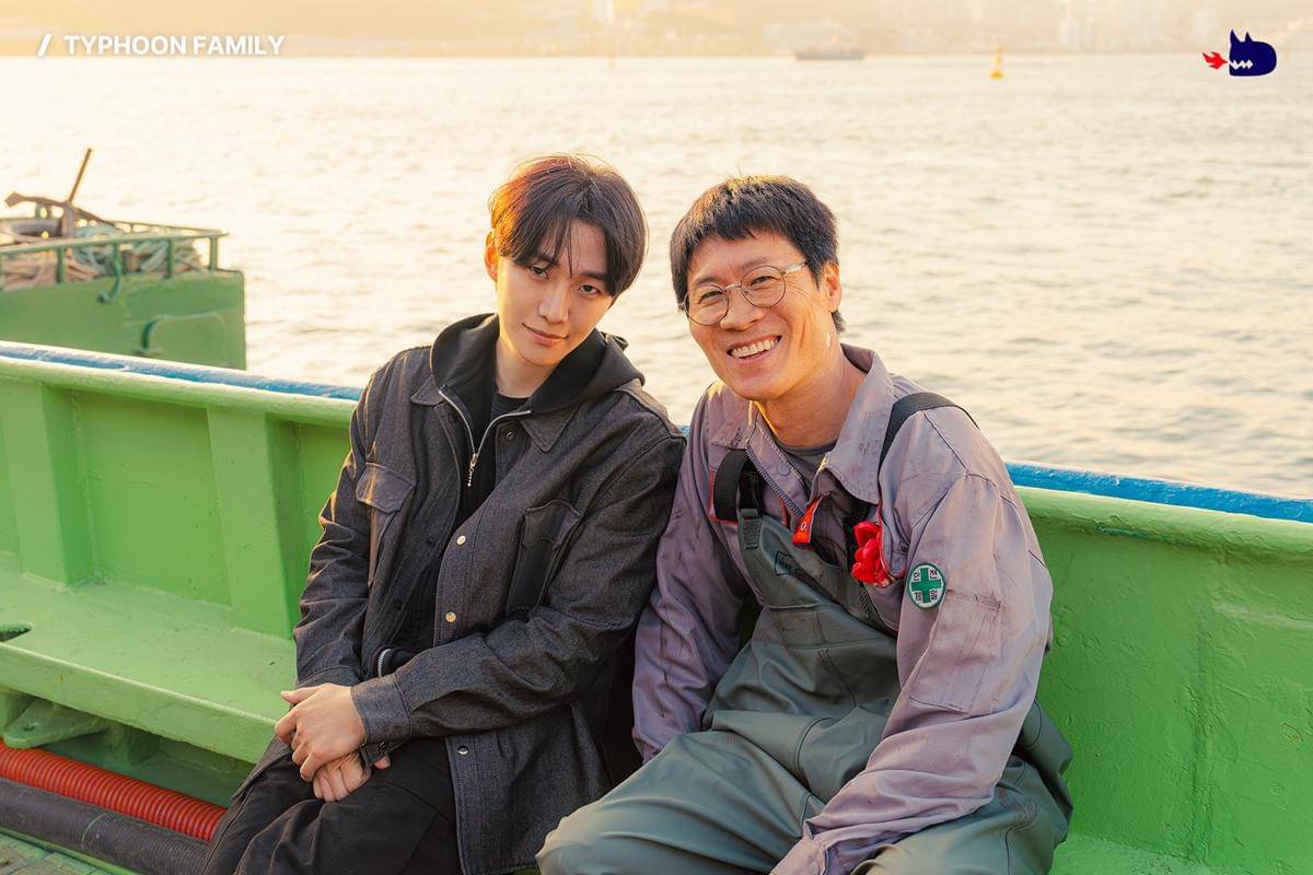 Lee Junho dan Jin Sun Kyu di Typhoon Family