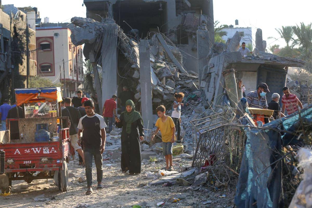 Serangan udara dan darat Israel di wilayah Gaza, telah menghancurkan wilayah kantong tersebut sejak perang Israel-Hamas meletus pada 7 Oktober 2023. Pihaknya juga terus mengendalikan semua akses ke Gaza. (x.com/UNLazzarini)