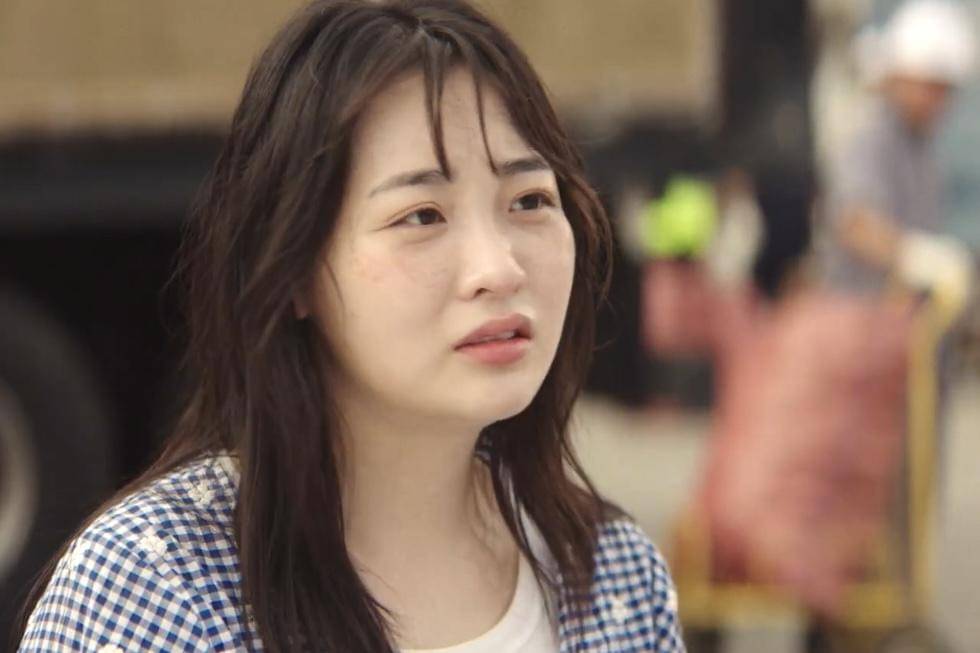 Oh Mi Seon (Kim Min Ha) dalam drakor Typhoon Family 