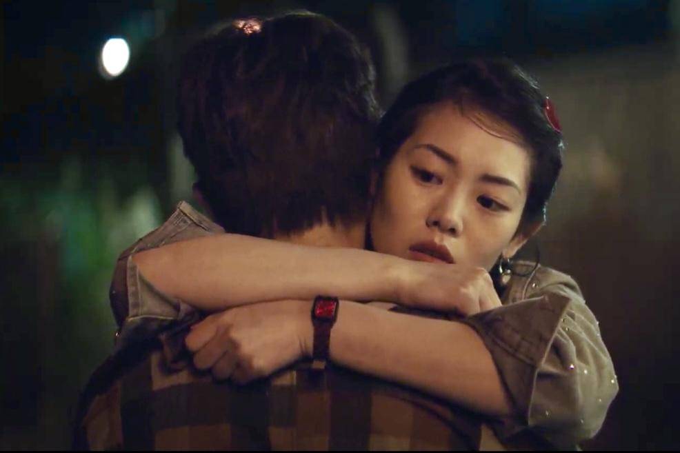 Oh Mi Ho (Kwon Han Sol) dan Wang Nam Mo (Kim Min Seok) dalam drakor Typhoon Family 