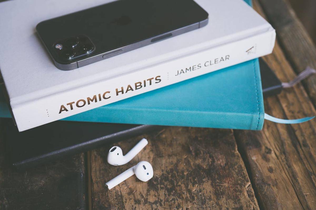 Cover Buku Atomic Habits