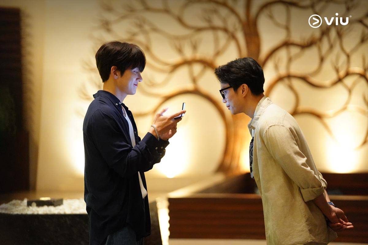 Ji Chang Wook dan Dikta di acara Abracadabra Viu (x.com/Viu_ID)