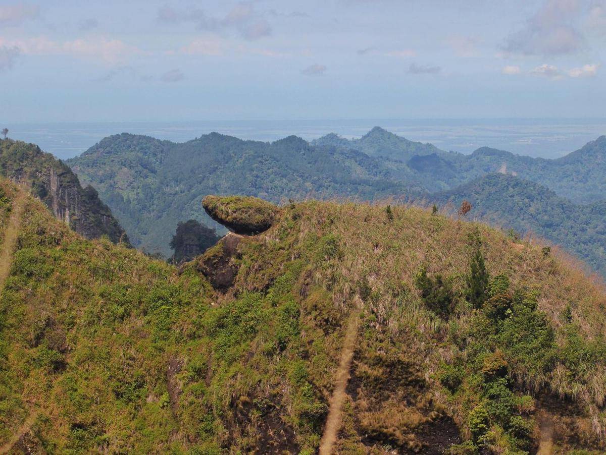 Potret Gunung Lanang Mergolangu, Wonosobo