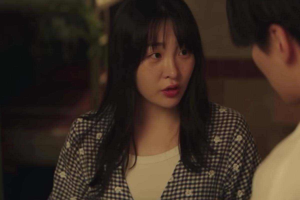 still cut drakor Typhoon Family