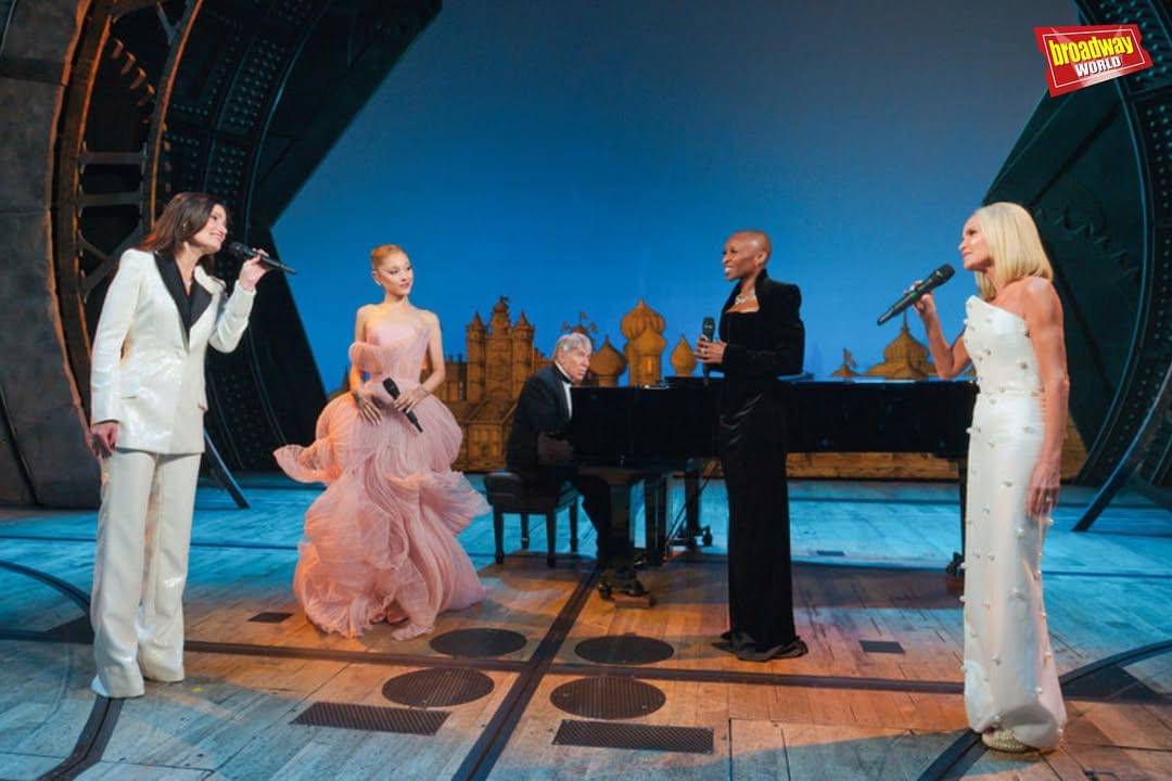 Kristin Chenoweth, Idina Menzel, Ariana Grande, dan Cynthia Erivo bawakan lagu "For Good" 