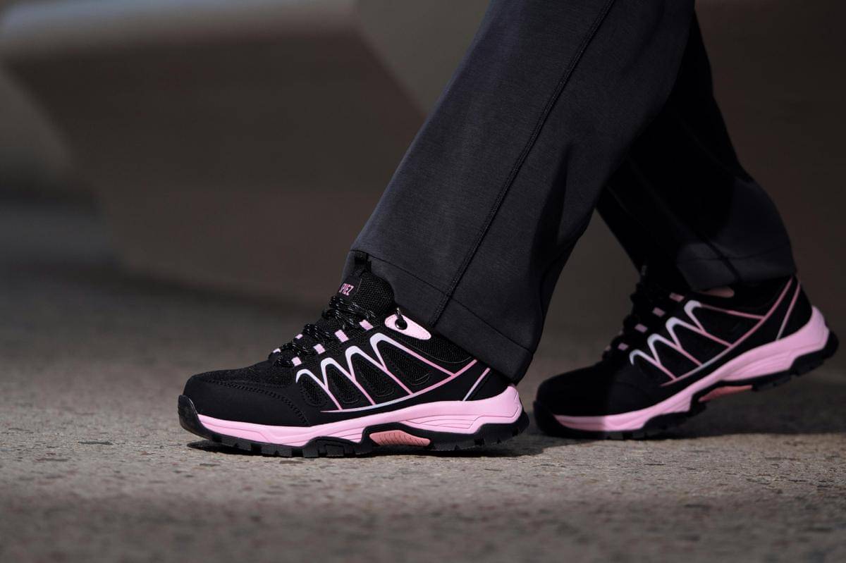 ilustrasi insole dan outsole pada sepatu